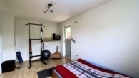 Zimmer 1 OG - Charmante Doppelhaushälfte in Hallwang, ruhige Sonnenlage mit Pool
