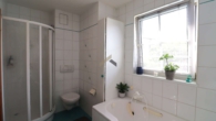 Bad OG - Charmante Doppelhaushälfte in Hallwang, ruhige Sonnenlage mit Pool